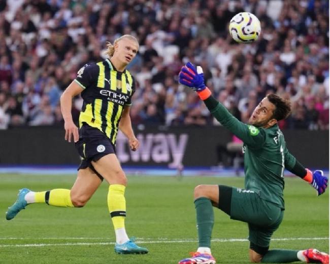  戈弗雷乌龙送礼埃弗顿后卫失误送分给西汉姆联